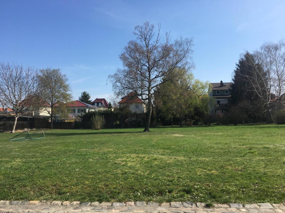 Die Senfbude - Klein Aber Fein - Wunderschoenes Studio-Apartment Mit Terrasse Und Stellplatz ライプツィヒ エクステリア 写真