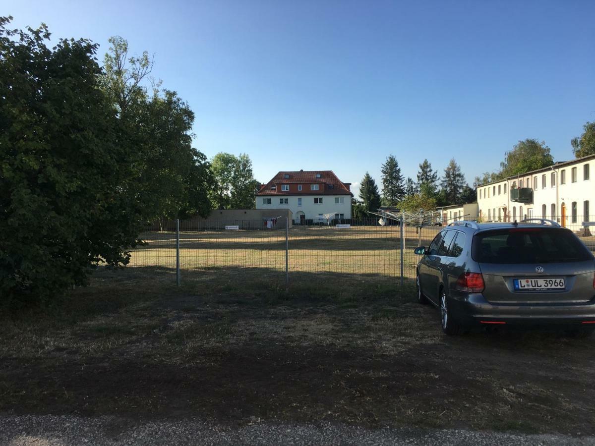 Die Senfbude - Klein Aber Fein - Wunderschoenes Studio-Apartment Mit Terrasse Und Stellplatz ライプツィヒ エクステリア 写真